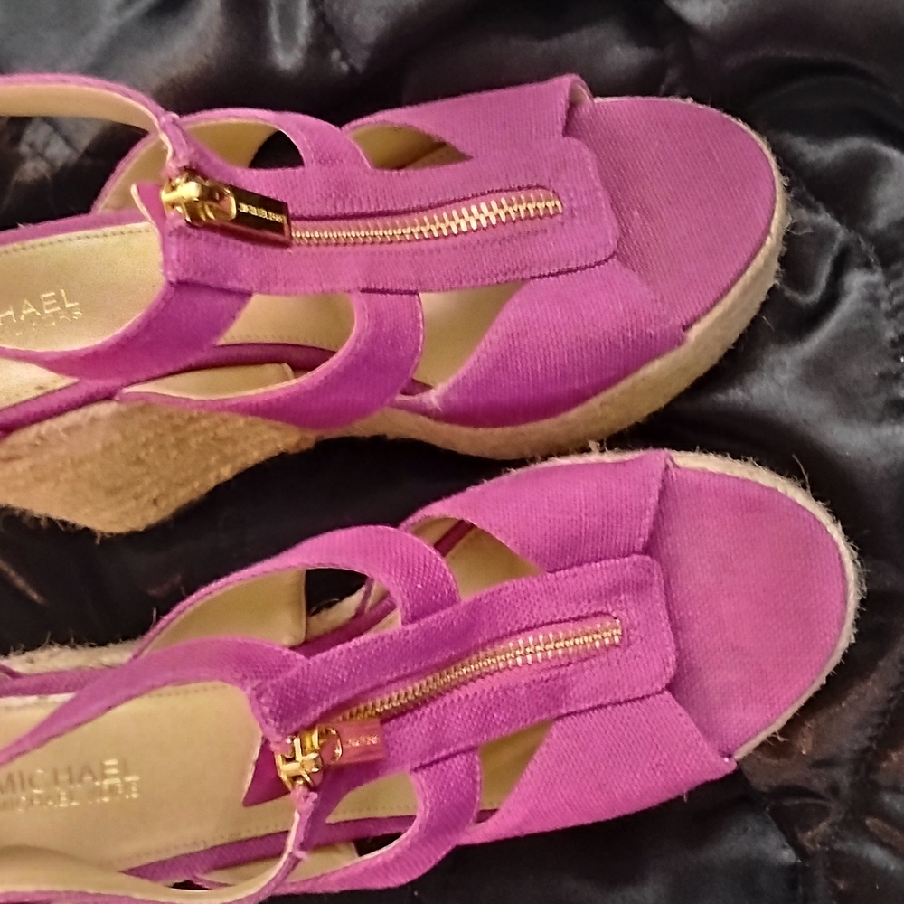 Pink Wedge Sandals - Picture 3 of 4